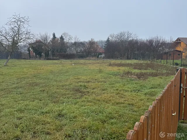 Eladó telek Abádszalók 1460 nm