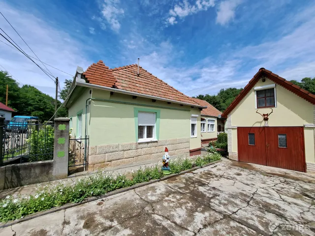 Eladó ház Domoszló, Petőfi Sándor  85 nm