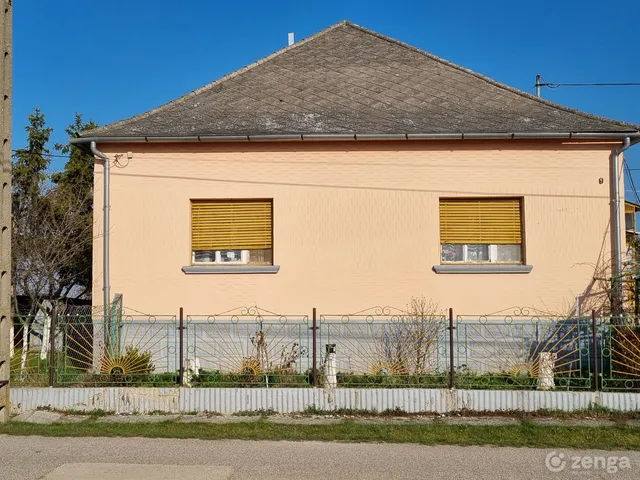 Eladó ház Jenő 100 nm