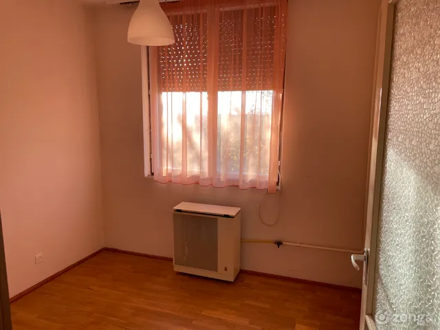 Eladó lakás Békéscsaba, Lencsési (József Attila) lakótelep 43 nm