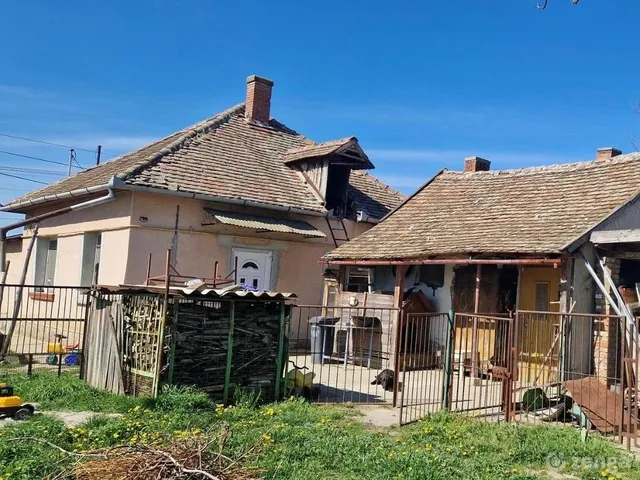 Eladó ház Kunhegyes 70 nm