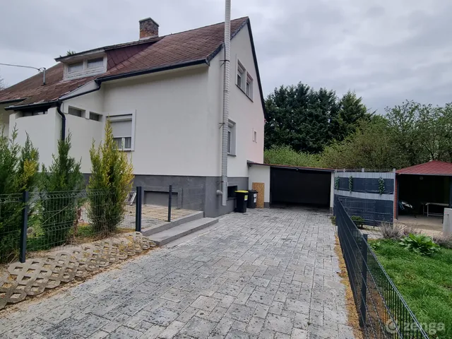 Eladó ház Mogyorósbánya 140 nm