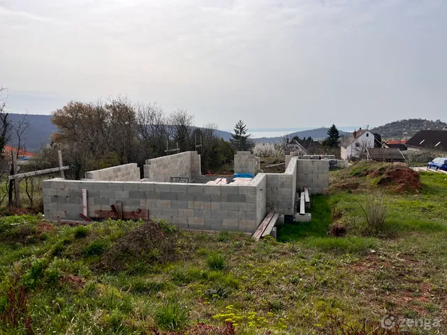 Eladó telek Felsőörs 1117 nm