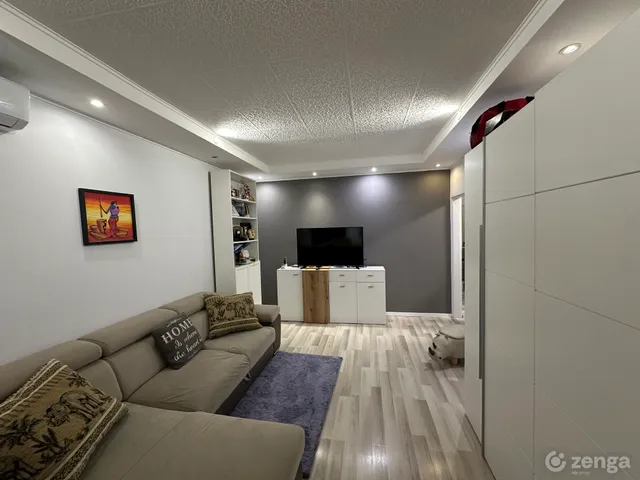 Eladó lakás Pécs, Megyer 52 nm