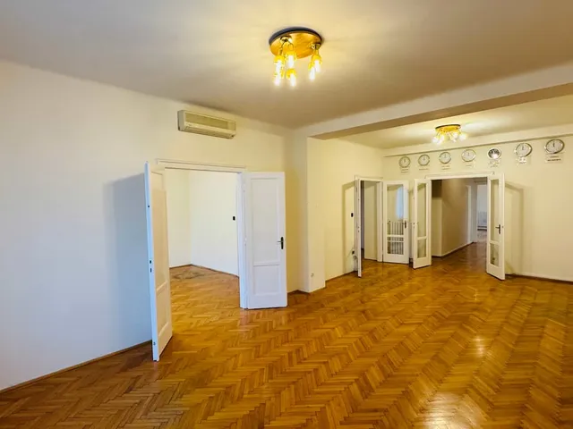 Eladó lakás Budapest XI. kerület, Lágymányos 139 nm