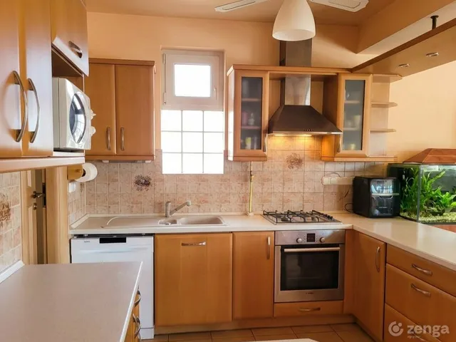 Kiadó ház Debrecen, Felsőjózsa 120 nm