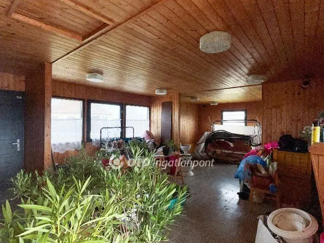 Eladó ház Halászi 240 nm