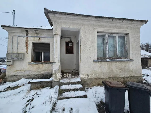 Eladó ház Tét 70 nm