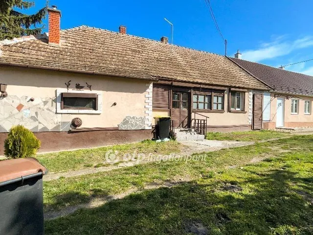 Eladó ház Bőny 80 nm