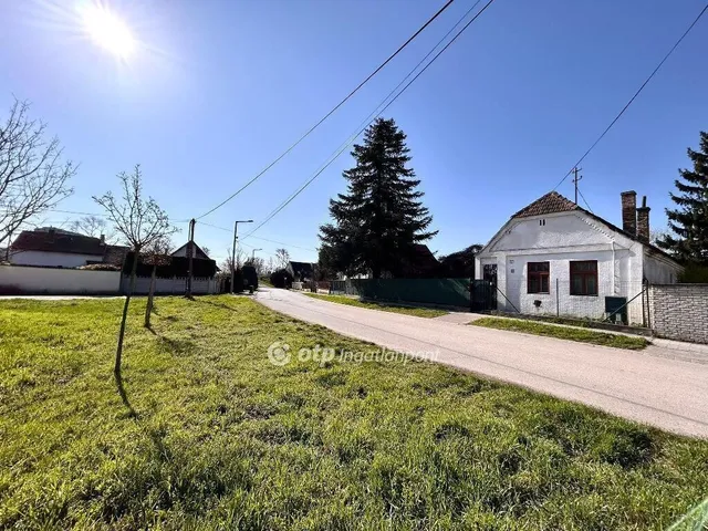 Eladó ház Győr, Révfalu 81 nm