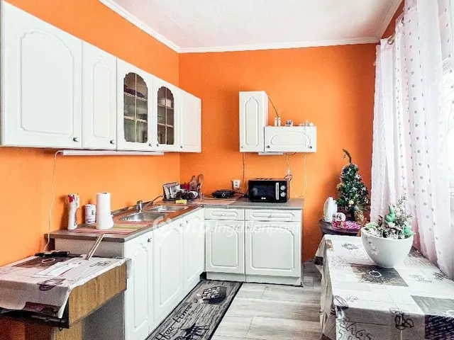 Eladó ház Tényő 105 nm