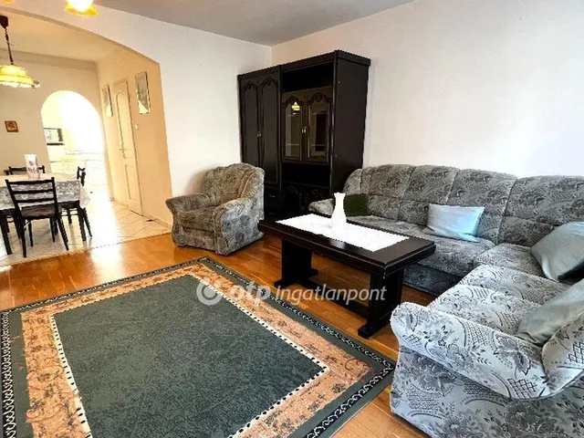 Eladó lakás Győr, Nádorváros 73 nm