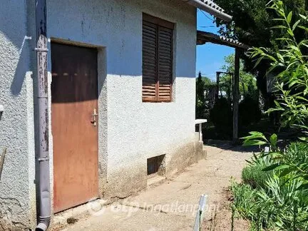 Eladó telek Győr 719 nm