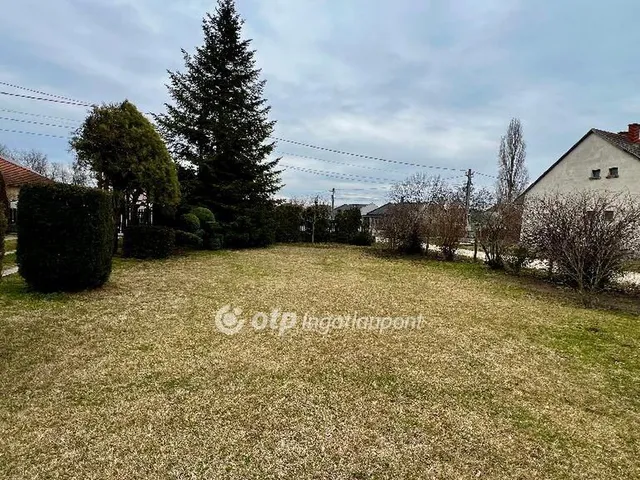 Eladó telek Töltéstava 2849 nm
