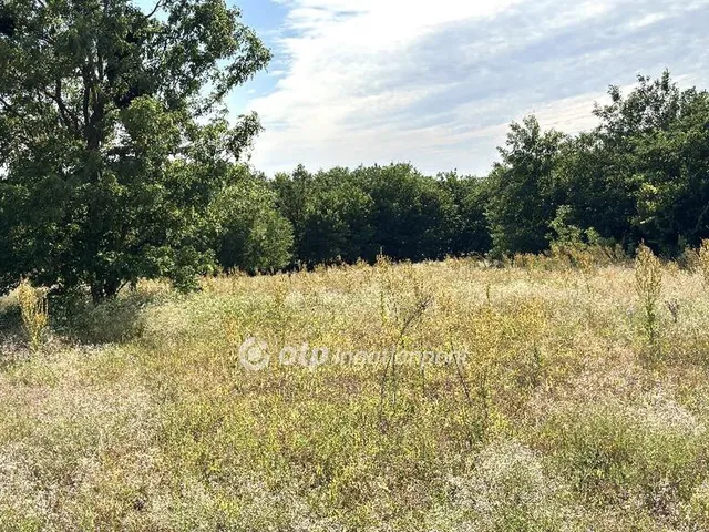 Eladó telek Bársonyos 1788 nm