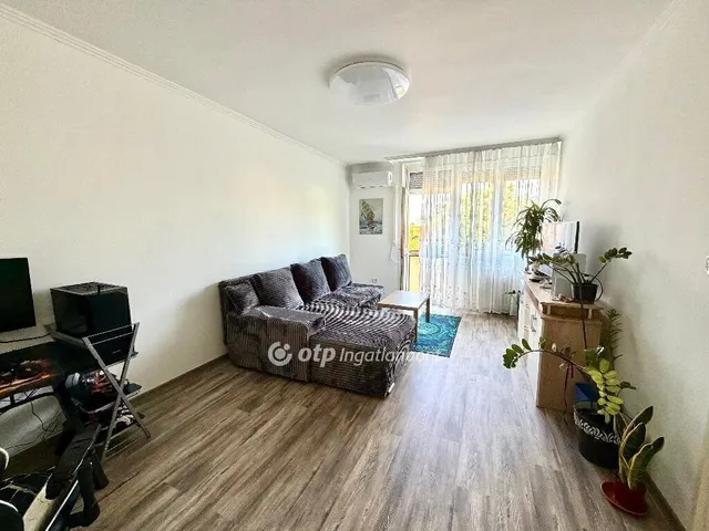 Eladó lakás Győr, Nádorváros 43 nm