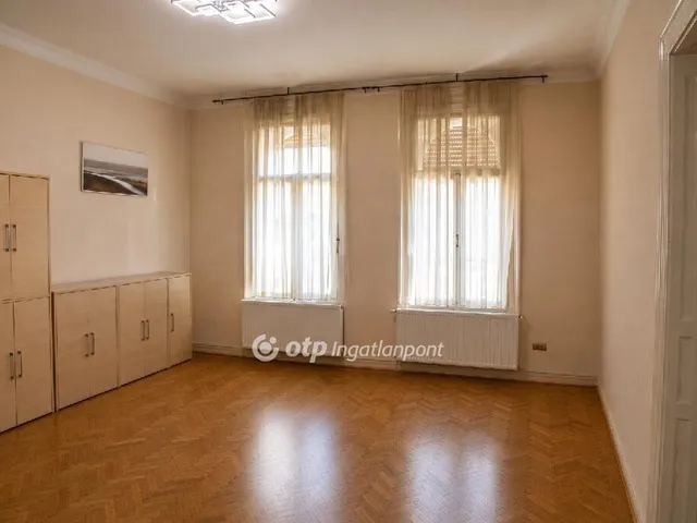 Eladó lakás Győr, Belváros 126 nm