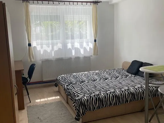 Eladó ház Győr, Kismegyer 214 nm