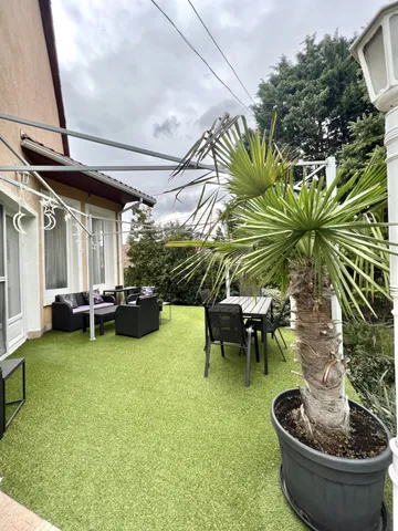 Eladó ház Diósd 350 nm