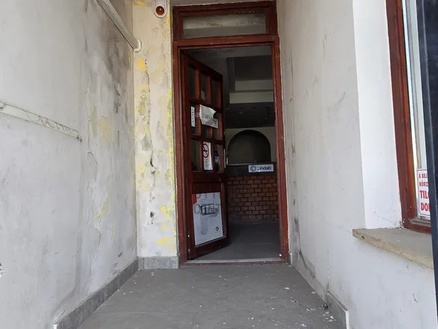 Eladó kereskedelmi és ipari ingatlan Pilisvörösvár 182 nm