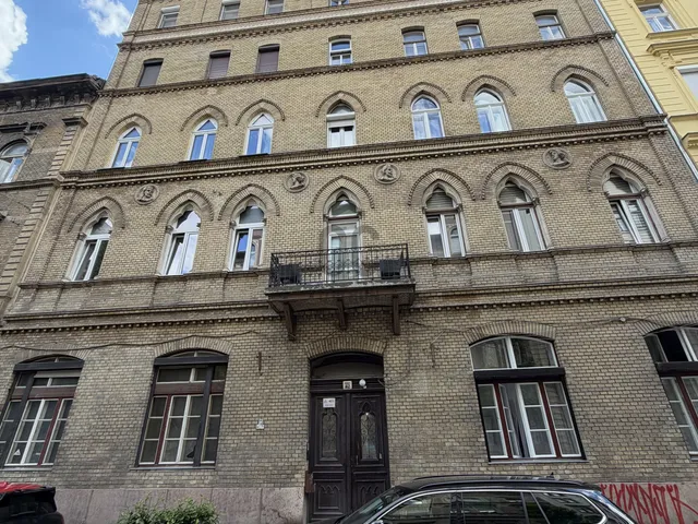 Eladó lakás Budapest VI. kerület 52 nm