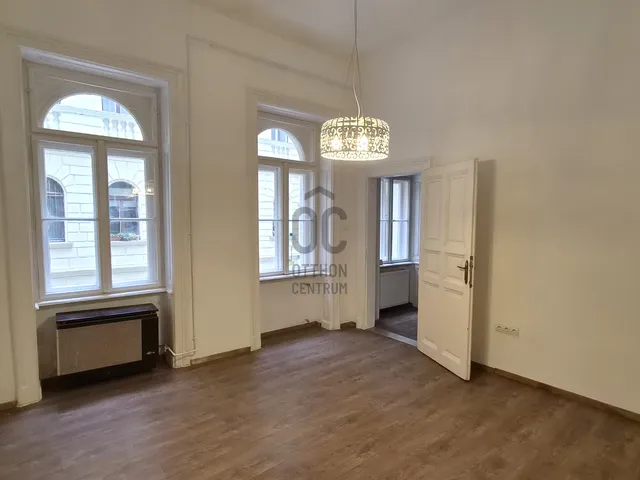 Eladó lakás Budapest VI. kerület 53 nm