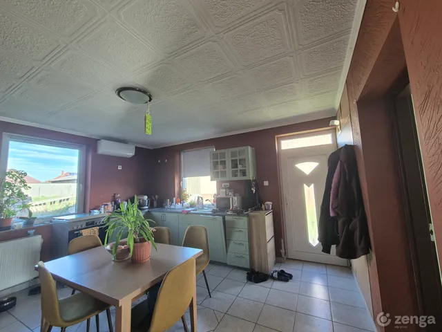 Eladó ház Tiszakécske 58 nm