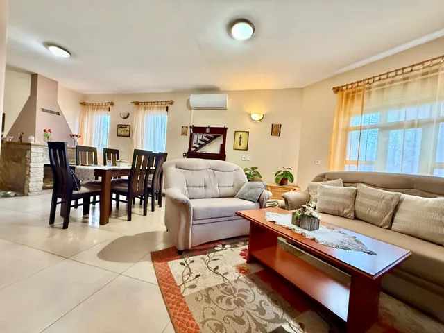 Eladó ház Szeged, Újszeged 150 nm