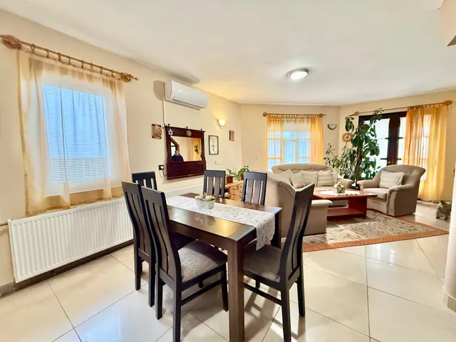 Eladó ház Szeged, Újszeged 150 nm