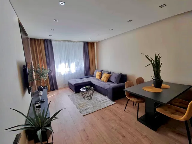 Eladó lakás Szeged 93 nm