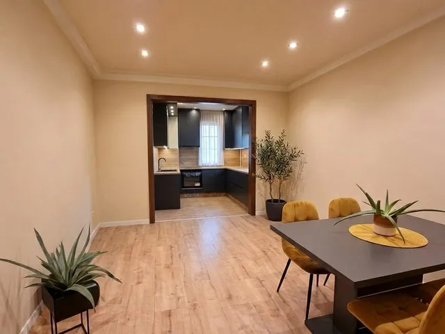 Eladó lakás Szeged 78 nm