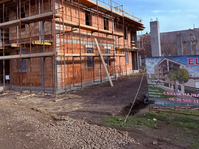 Eladó lakás Szolnok, Tallinn 84 nm