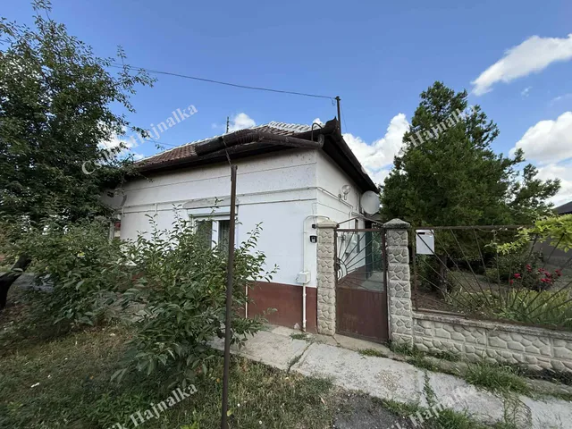 Eladó ház Rákóczifalva 80 nm