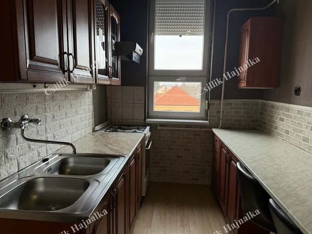 Eladó lakás Szolnok, Szandaszőlős, Kassák Lajos utca  58 nm