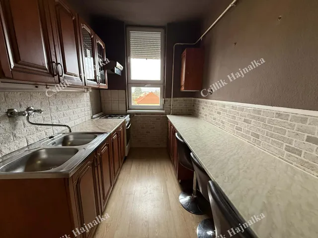 Eladó lakás Szolnok, Szandaszőlős, Kassák Lajos utca  58 nm