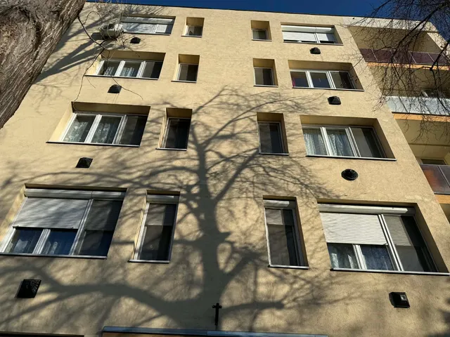 Eladó lakás Szolnok, Belváros 54 nm