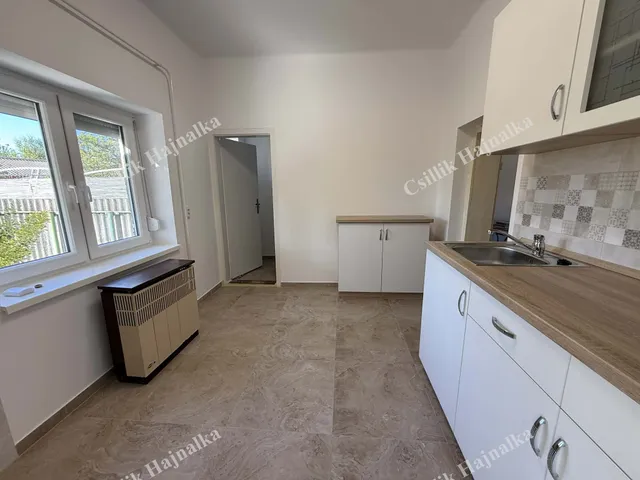 Eladó ház Szolnok, Belváros 49 nm