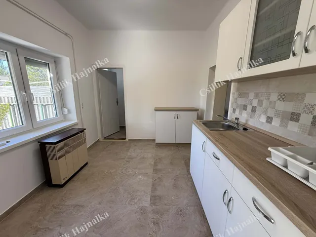 Eladó ház Szolnok, Belváros 49 nm