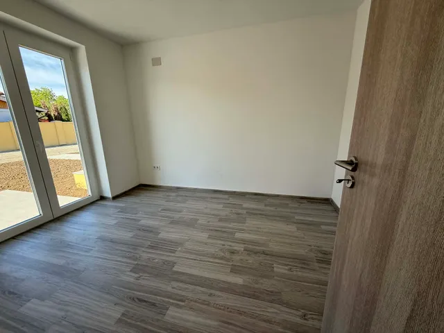 Eladó ház Szolnok, Széchenyi-lakótelep 103 nm