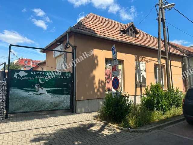 Eladó kereskedelmi és ipari ingatlan Szolnok, Belváros 100 nm
