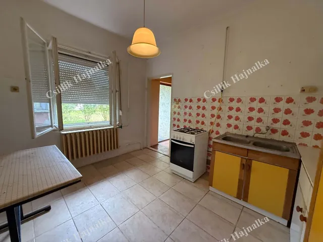 Eladó ház Újszász 80 nm