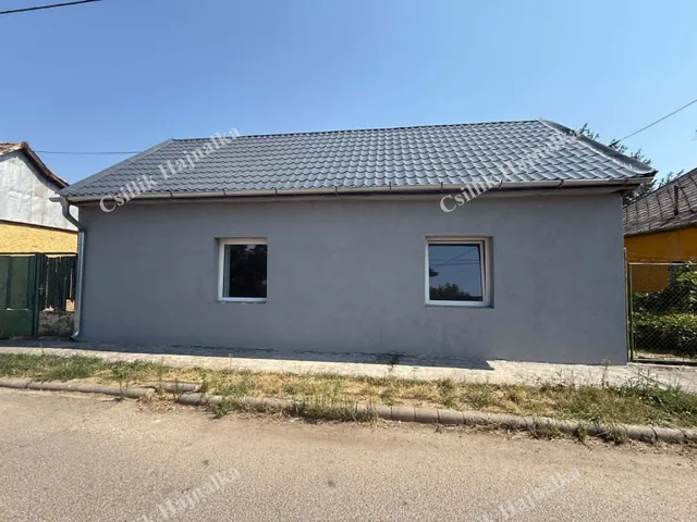 Eladó ház Szolnok, Déli városrész 86 nm