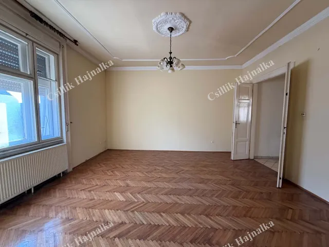 Eladó lakás Szolnok, Belváros 69 nm