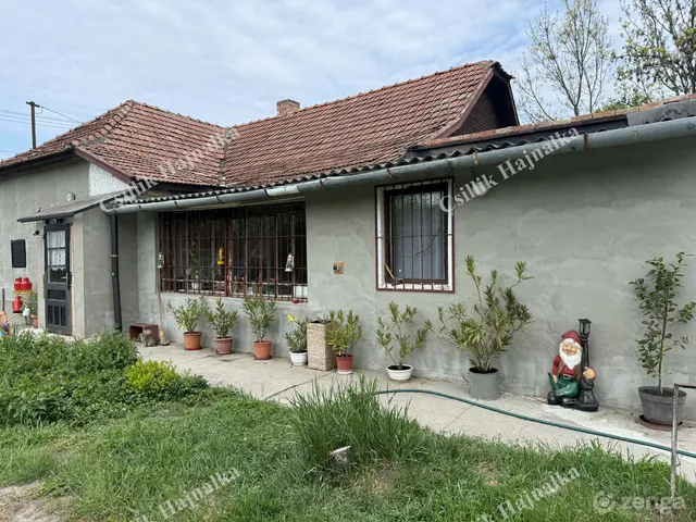 Eladó ház Tiszasüly 91 nm