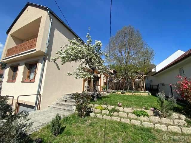 Eladó ház Gödöllő, Máriabesnyő 105 nm