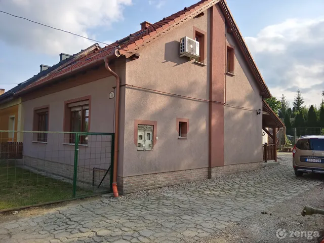 Eladó ház Zirc 120 nm
