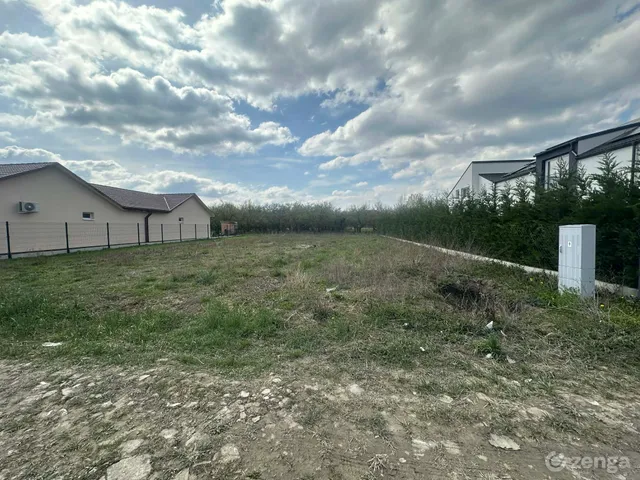 Eladó telek Ráckeve 700 nm