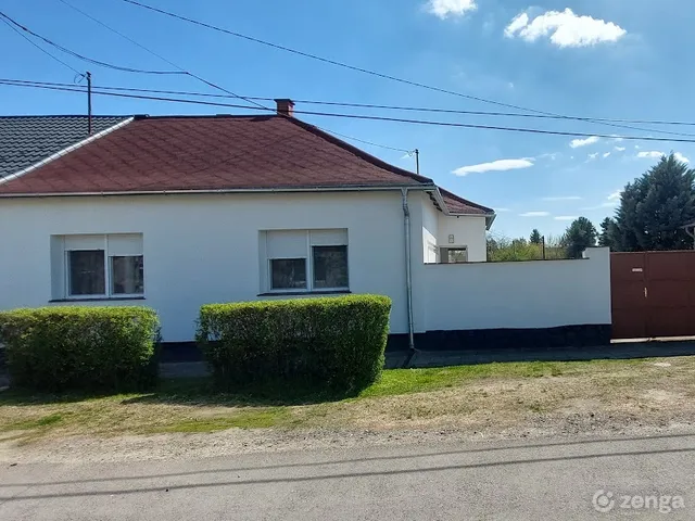 Eladó ház Baja, Józsefváros, Határ 85 nm