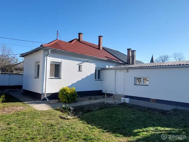 Eladó ház Baja, Józsefváros, Határ 85 nm