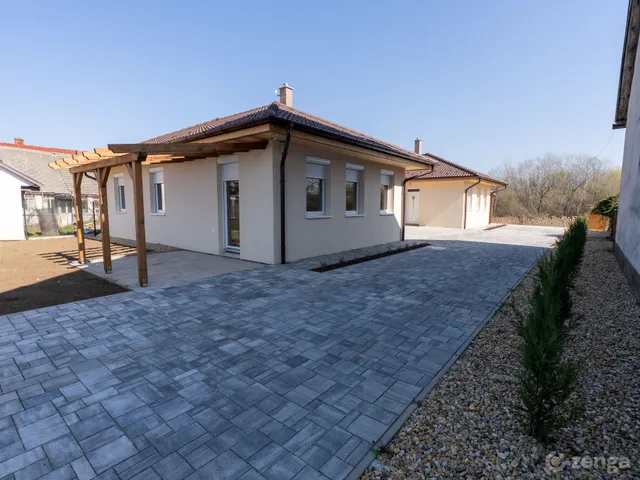 Eladó ház Dunaföldvár, Külső Kertek köz 29/a 89 nm